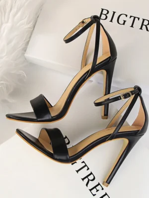 Mã B216: giày cao gót 11cm sandal gót nhọn mix khóa hở ngón chân